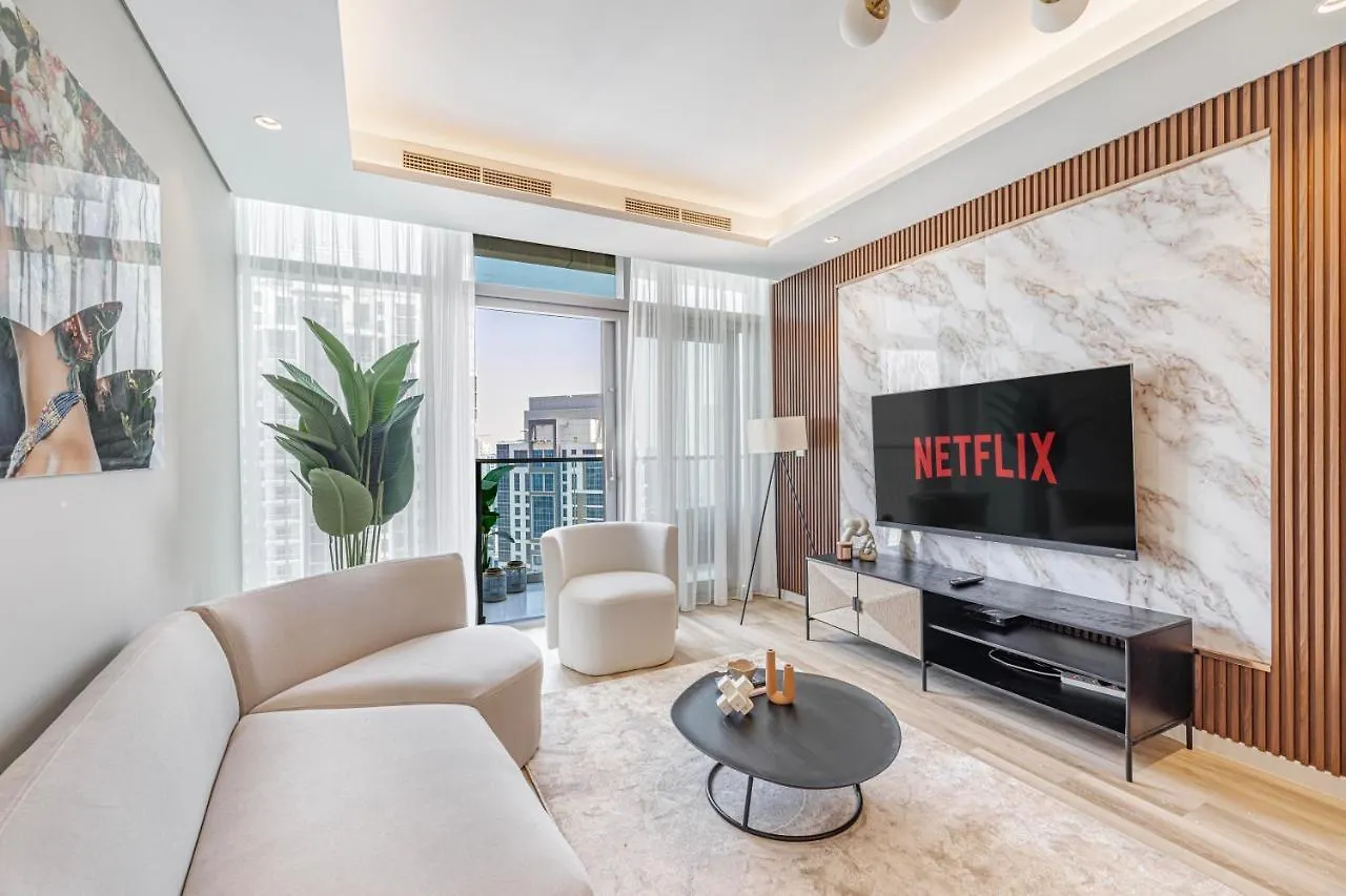 شقة Daniels Burj Khalifa View 2Br At Paramount Midtown دبي