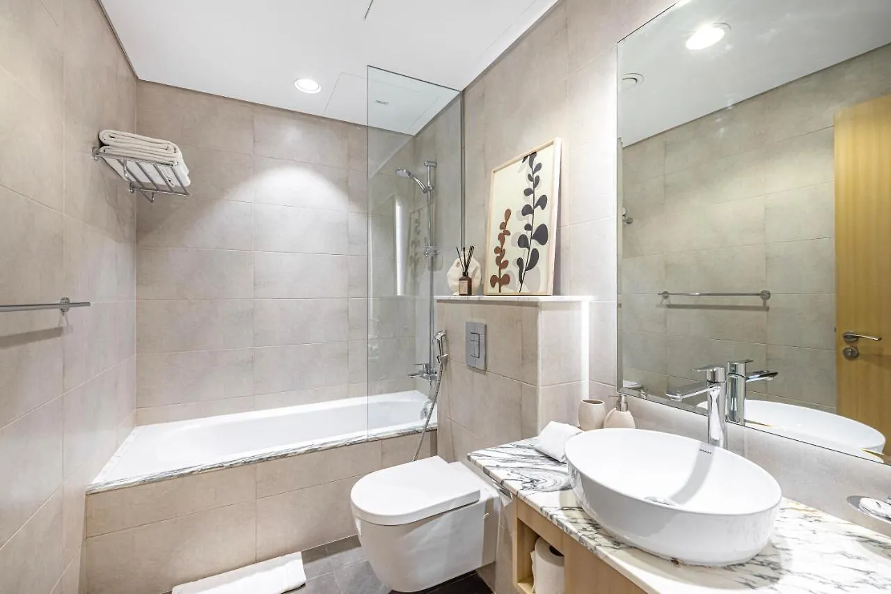Daniels Burj Khalifa View 2Br At Paramount Midtown دبي شقة